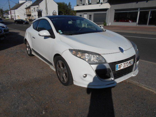 RENAULT MEGANE COUPE 1.9 DCI 3P