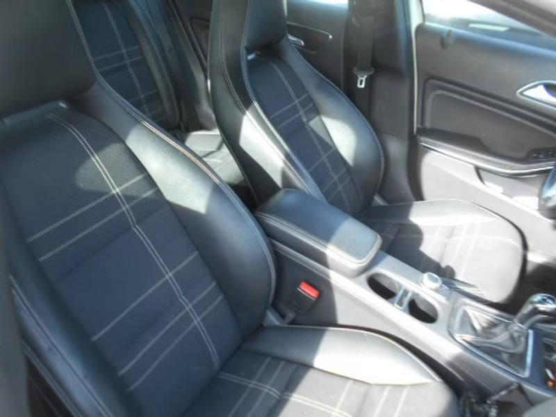 MERCEDES A180 1.6 I 5P — zdjęcie 7
