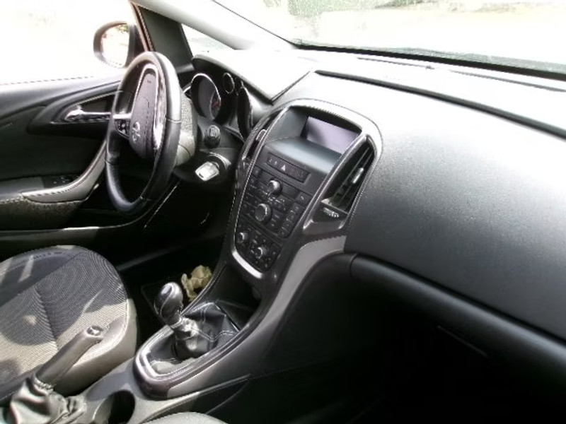 OPEL ASTRA 1.4 I 5P — zdjęcie 5