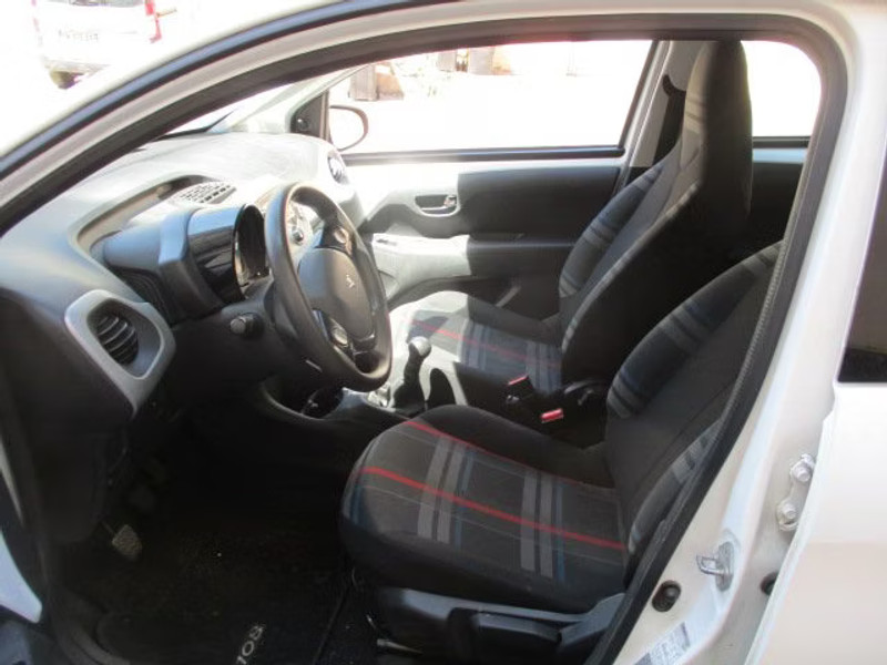 PEUGEOT 108 1.0 I 5P — zdjęcie 7