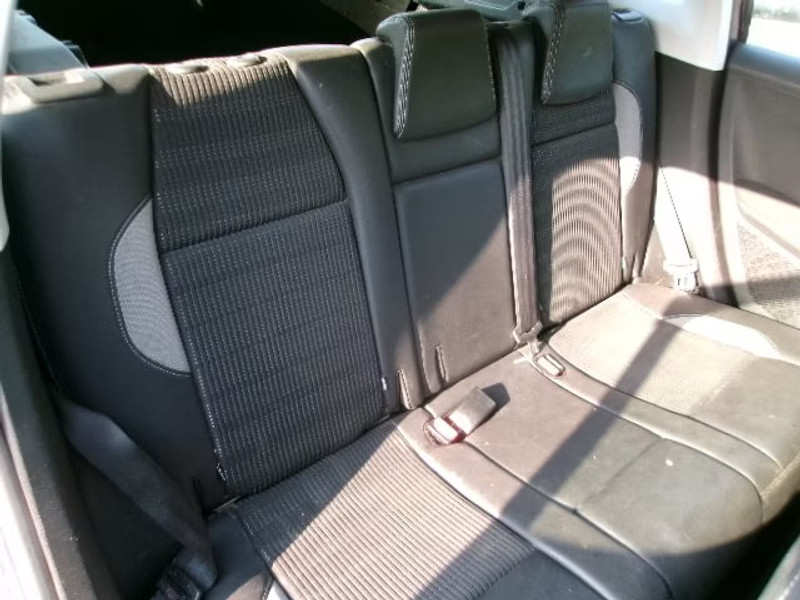 PEUGEOT 2008 1.6 HDI 5P — zdjęcie 8