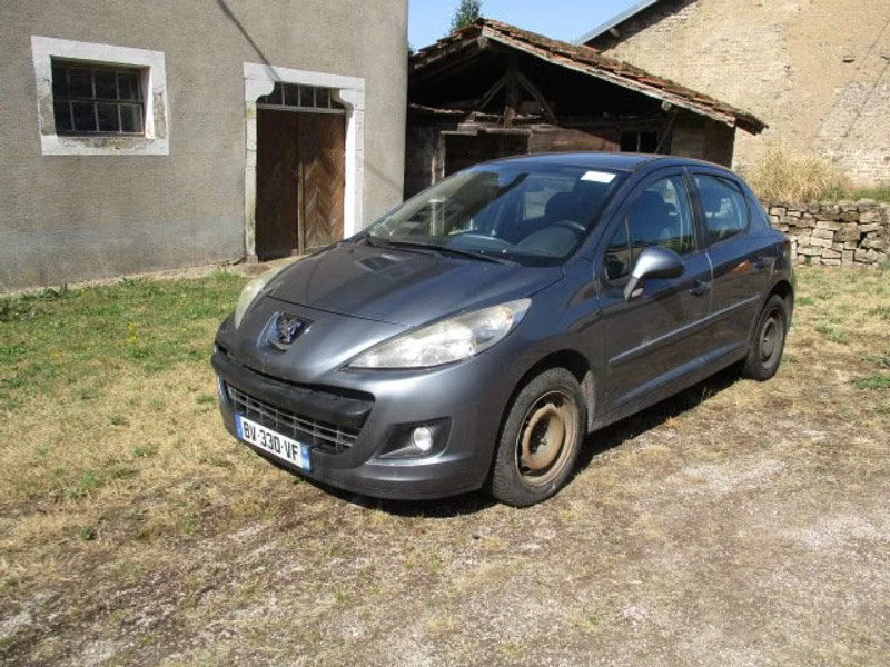 PEUGEOT 207 1.6 HDI 5P — zdjęcie 2