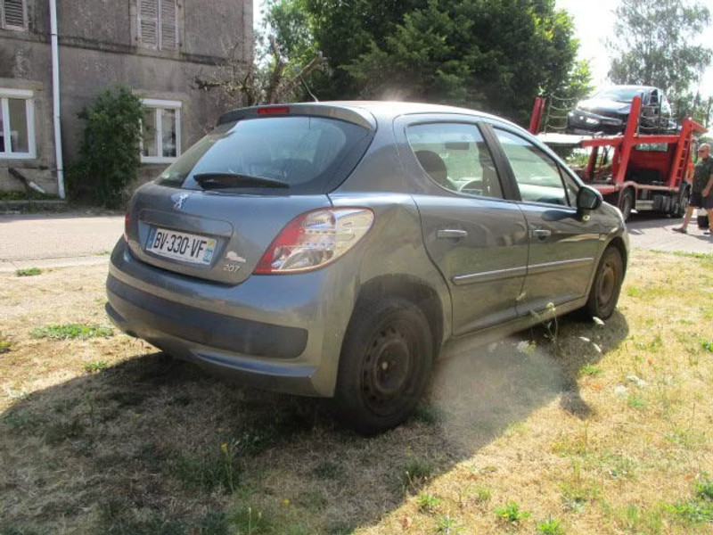 PEUGEOT 207 1.6 HDI 5P — zdjęcie 4
