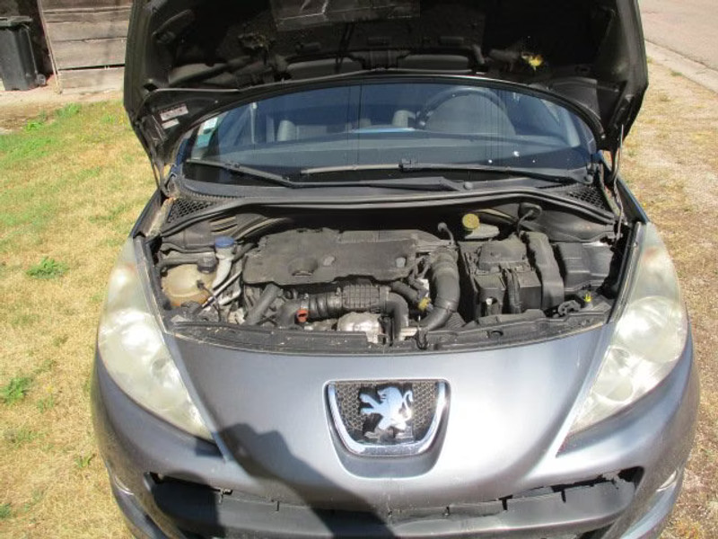PEUGEOT 207 1.6 HDI 5P — zdjęcie 5