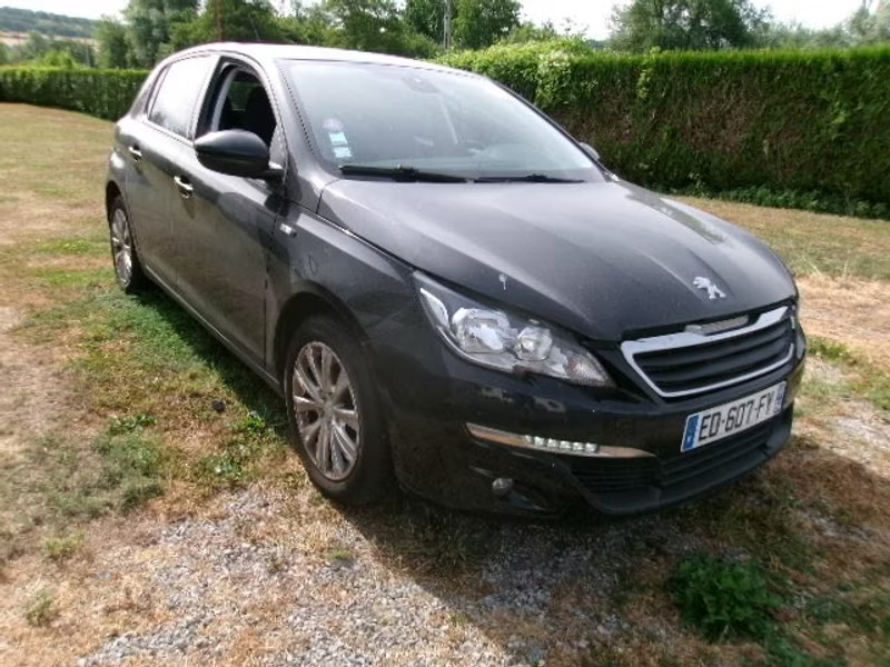 PEUGEOT 308 1.2 VTI 5P — zdjęcie 1