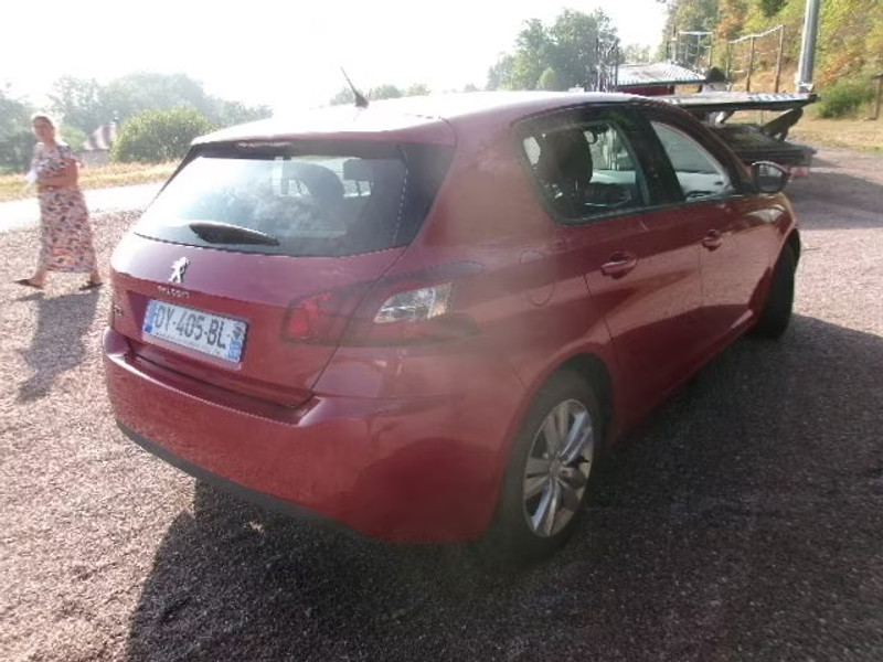 PEUGEOT 308 1.6 HDI 5P — zdjęcie 4