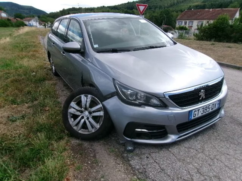 PEUGEOT 308 SW 1.2 I 5P — zdjęcie 2