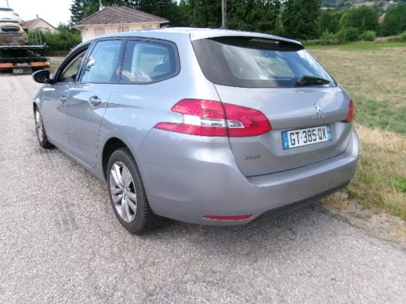 PEUGEOT 308 SW 1.2 I 5P — zdjęcie 3