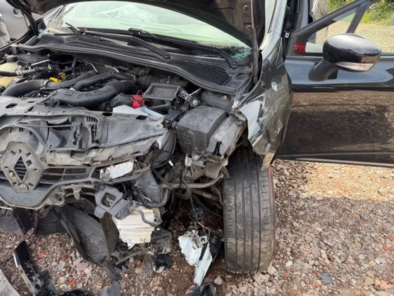 RENAULT CLIO 0.9 TCE 5P — zdjęcie 2