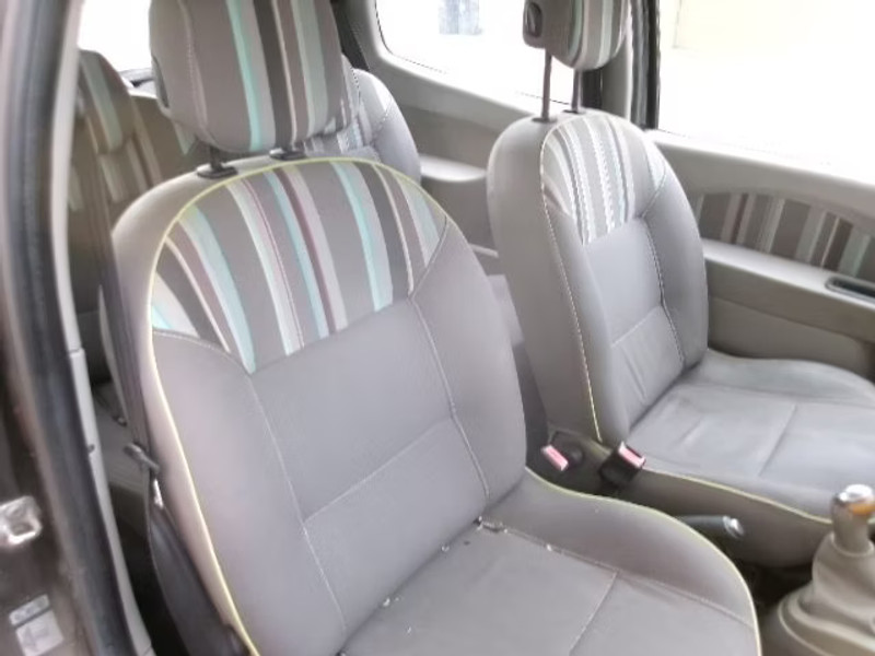 RENAULT TWINGO 1.5 DCI 3P — zdjęcie 6