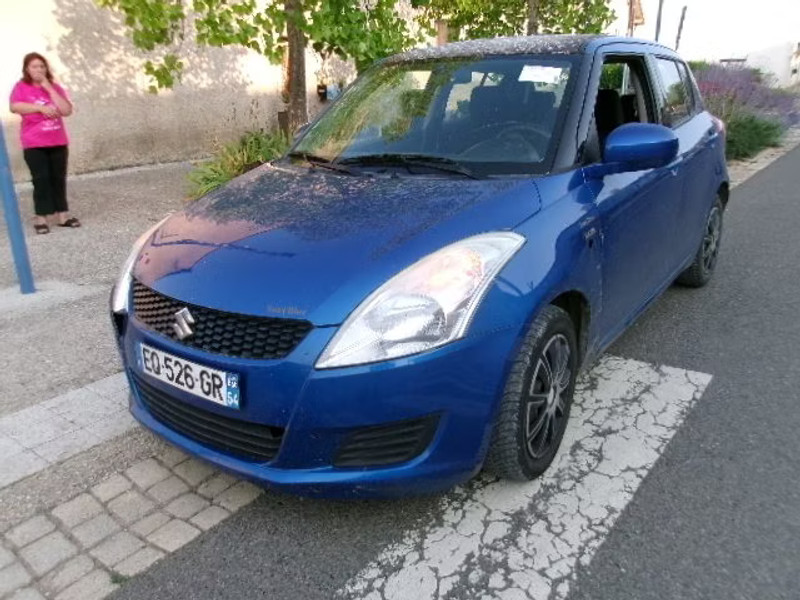 SUZUKI SWIFT 1.3 DDIS 5P — zdjęcie 1