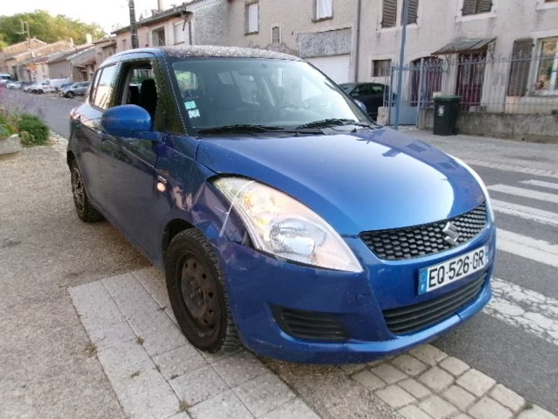 SUZUKI SWIFT 1.3 DDIS 5P — zdjęcie 2