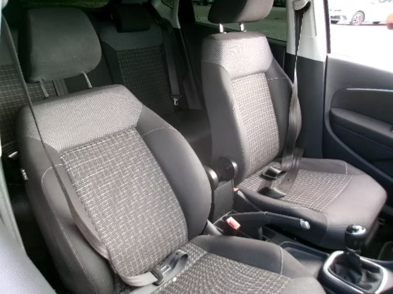 VOLKSWAGEN POLO 1.2 TSI 5P — zdjęcie 7