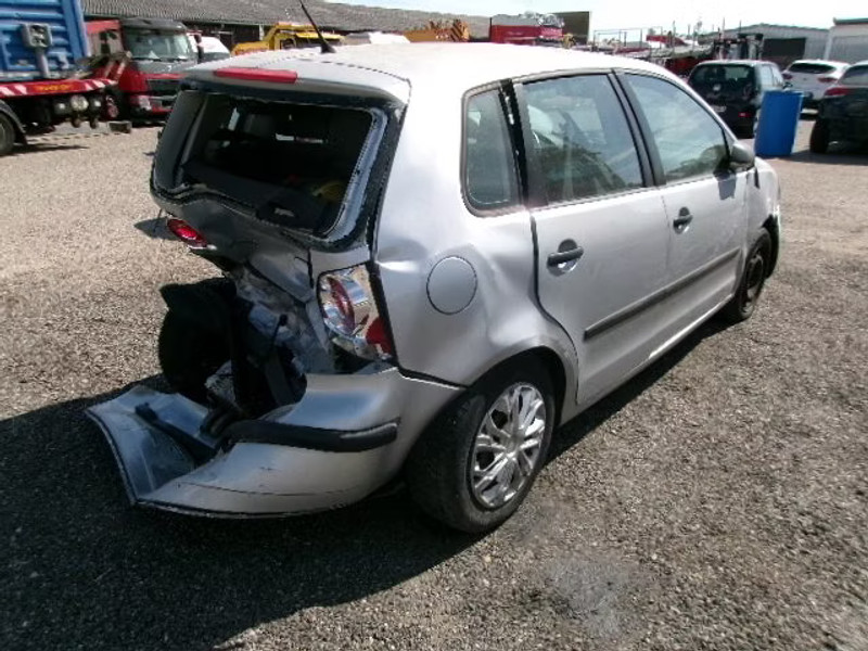 VOLKSWAGEN POLO 1.4 TDI 5P — zdjęcie 4