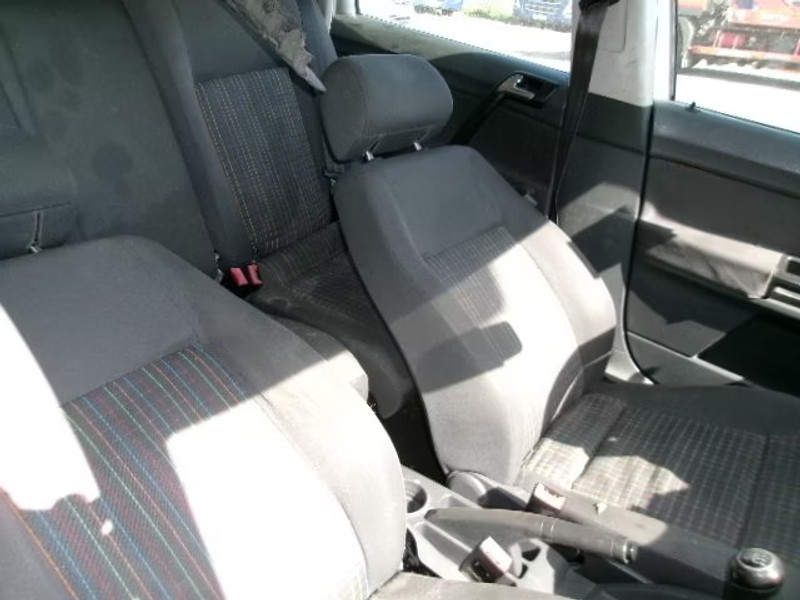 VOLKSWAGEN POLO 1.4 TDI 5P — zdjęcie 6
