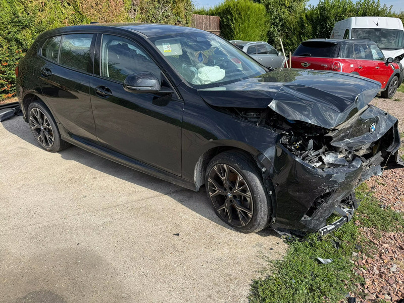 BMW 120i 1.5i 170 Mild — zdjęcie 3