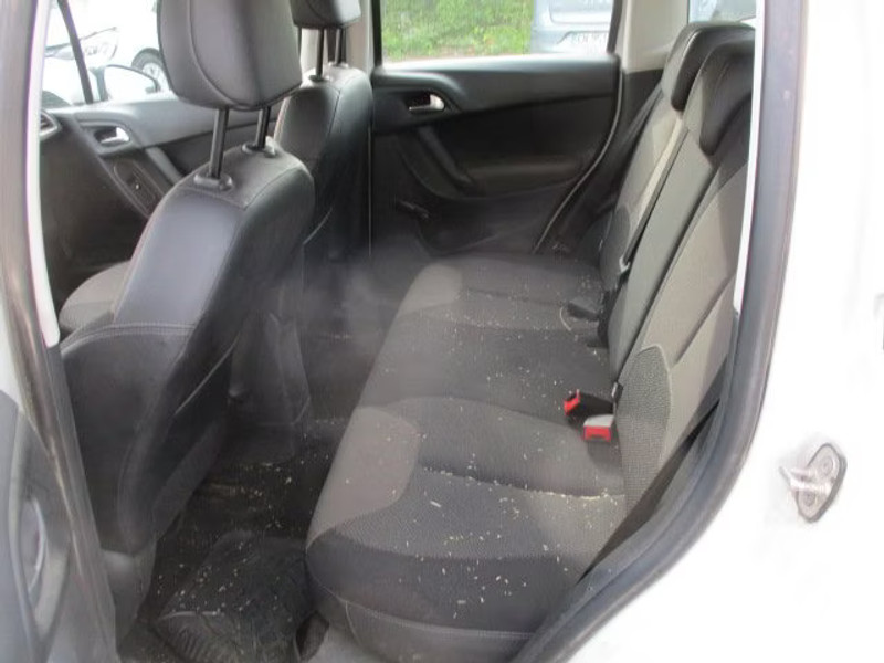 CITROEN C3 1.4 HDI 5P — zdjęcie 8