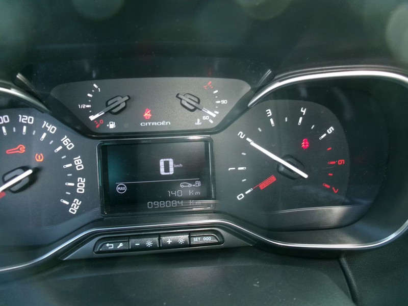 CITROEN C3 AIRCROSS 1.2 Feel Edition — zdjęcie 26