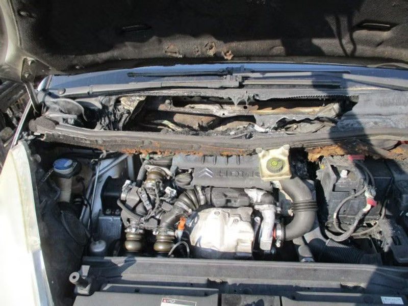 CITROEN C4 PICASSO 1.6 HDI BA 5P — zdjęcie 5