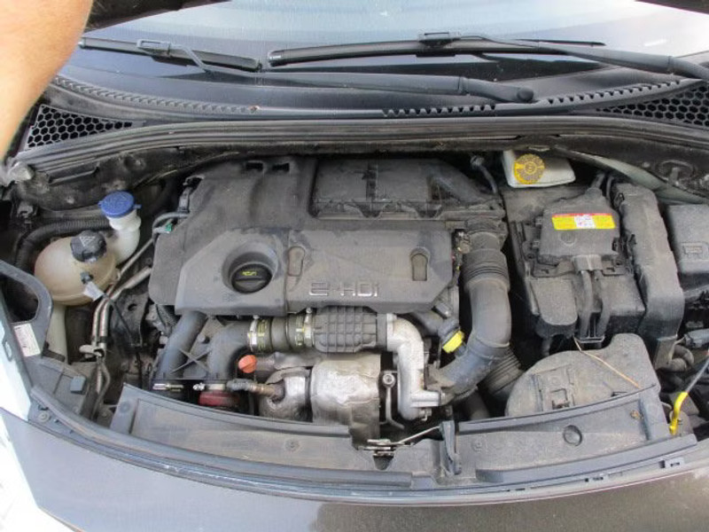 CITROEN DS3 1.6 HDI 3P — zdjęcie 5
