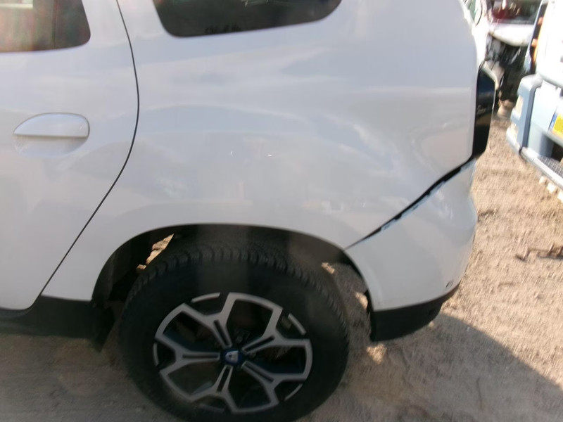 DACIA DUSTER 1.5 DCI Anniversary — zdjęcie 16