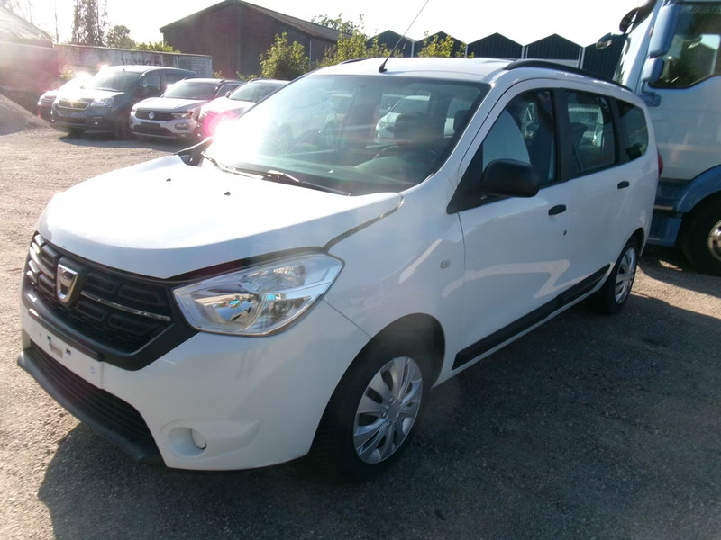 DACIA LODGY 1.5 Dci Essential 7 Seats — zdjęcie 2