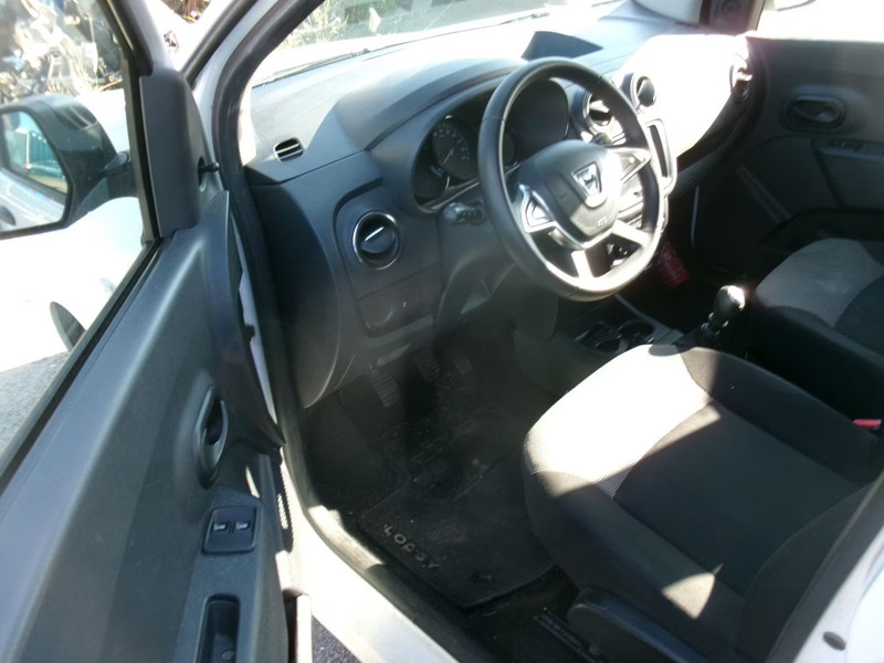 DACIA LODGY 1.5 Dci Essential 7 Seats — zdjęcie 21