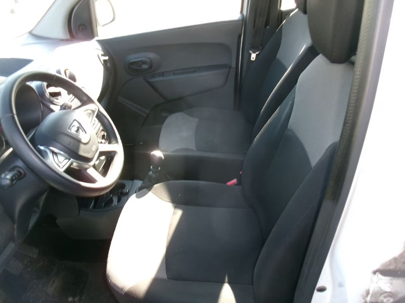 DACIA LODGY 1.5 Dci Essential 7 Seats — zdjęcie 22