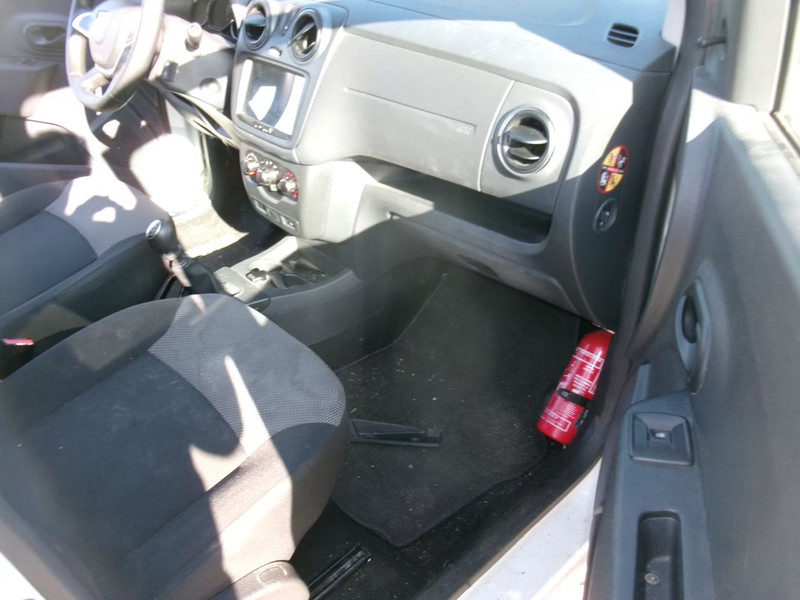 DACIA LODGY 1.5 Dci Essential 7 Seats — zdjęcie 24