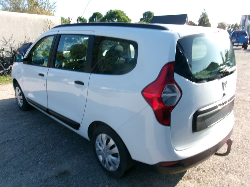 DACIA LODGY 1.5 Dci Essential 7 Seats — zdjęcie 5