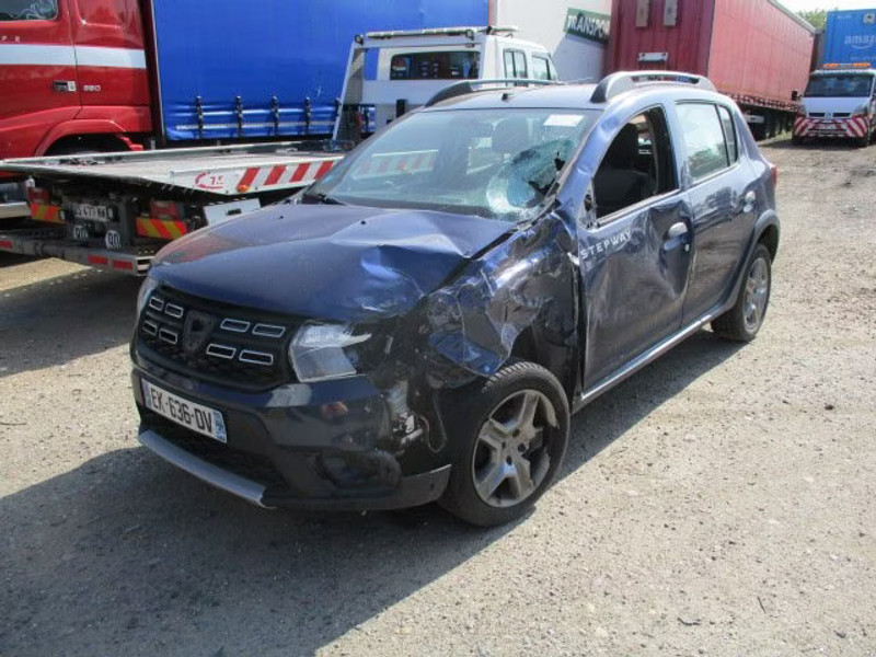 DACIA SANDERO STEPWAY 0.9 I 5P — zdjęcie 2