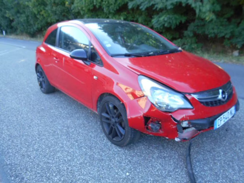 OPEL CORSA 1.4 I 3P — zdjęcie 2