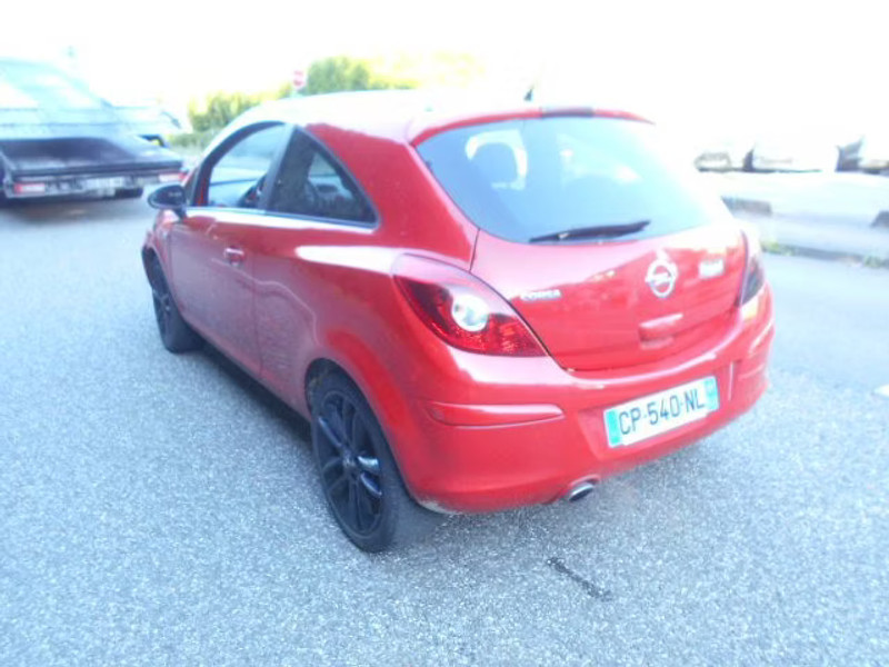 OPEL CORSA 1.4 I 3P — zdjęcie 3