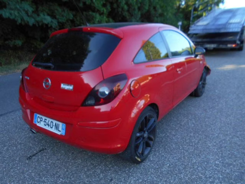 OPEL CORSA 1.4 I 3P — zdjęcie 4