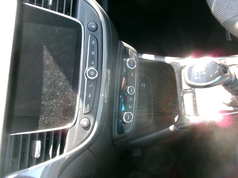 OPEL CROSSLAND 1.2 Innovation — zdjęcie 25