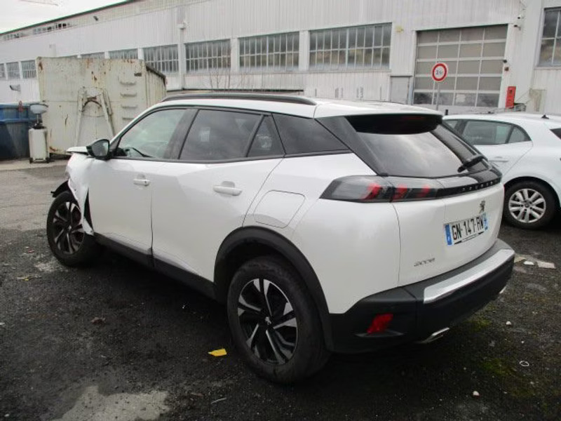 PEUGEOT 2008 1.2 I 5P — zdjęcie 3