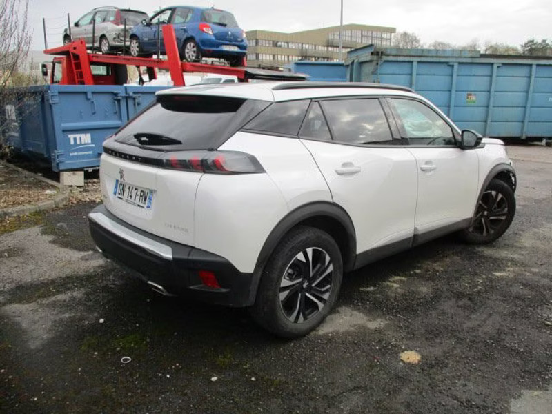 PEUGEOT 2008 1.2 I 5P — zdjęcie 4