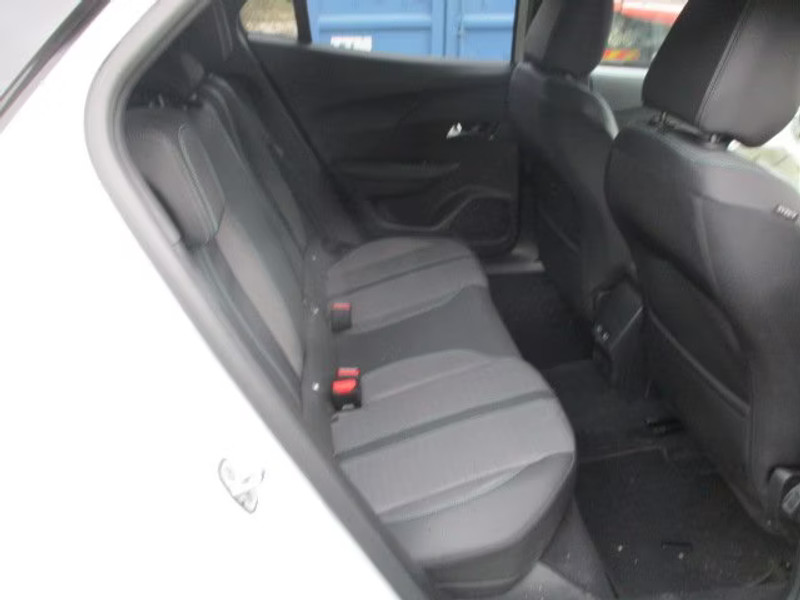 PEUGEOT 2008 1.2 I 5P — zdjęcie 8