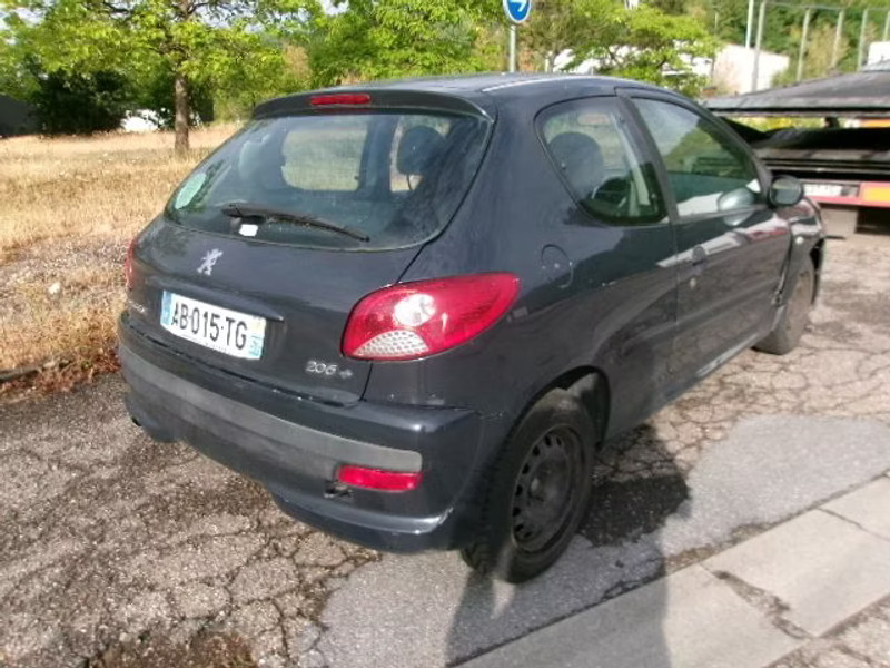 PEUGEOT 206+ 1.4 HDI 3P — zdjęcie 4