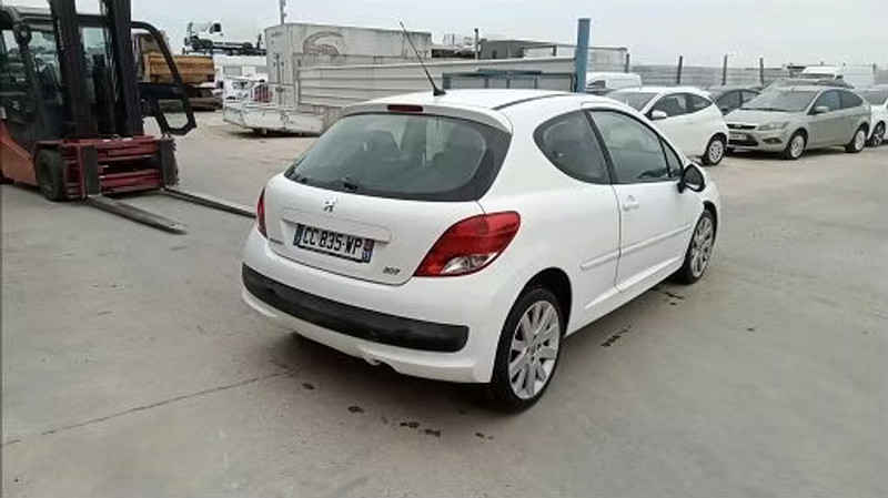PEUGEOT 207 1.4 HDI FAP — zdjęcie 3