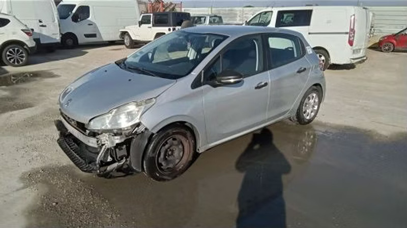 PEUGEOT 208 1.4 HDI FAP - 68 SOCIETE — zdjęcie 1