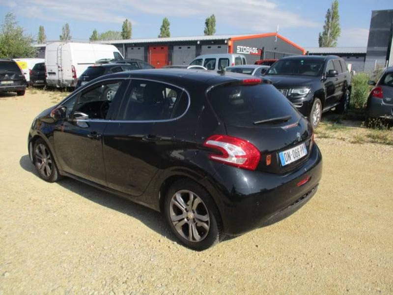 PEUGEOT 208 1.6 VTI BA 5P — zdjęcie 3