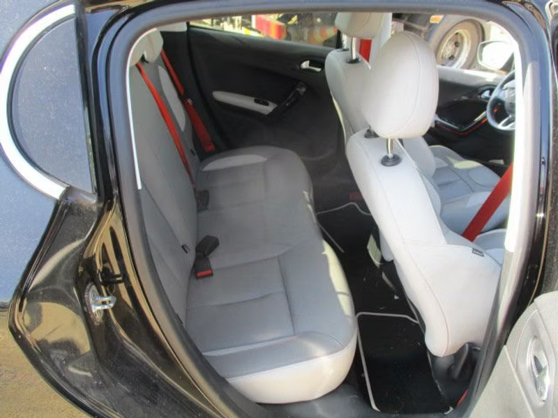 PEUGEOT 208 1.6 VTI BA 5P — zdjęcie 8