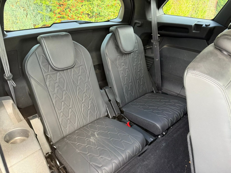 PEUGOT 5008 GT Line 1.5 Blue 130 S&S — zdjęcie 13