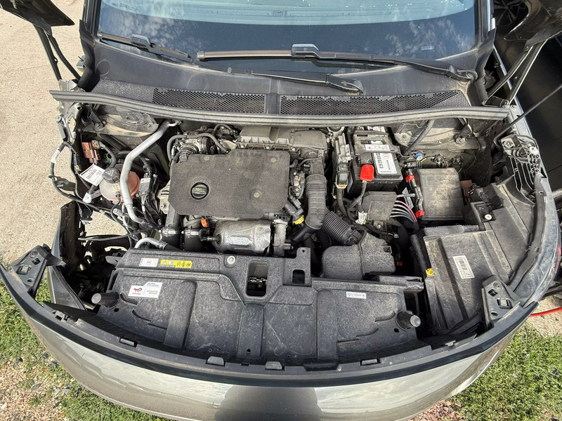 PEUGOT 5008 GT Line 1.5 Blue 130 S&S — zdjęcie 15