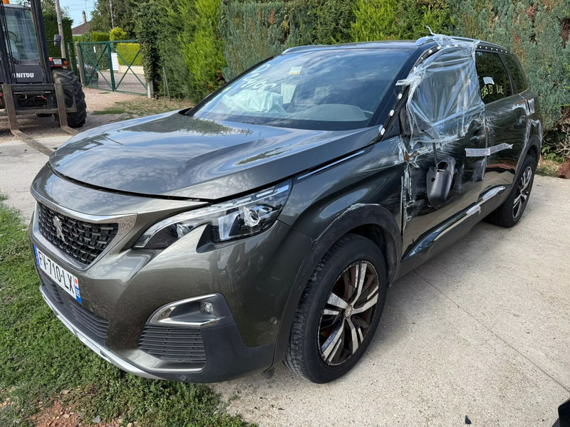 PEUGOT 5008 GT Line 1.5 Blue 130 S&S — zdjęcie 2