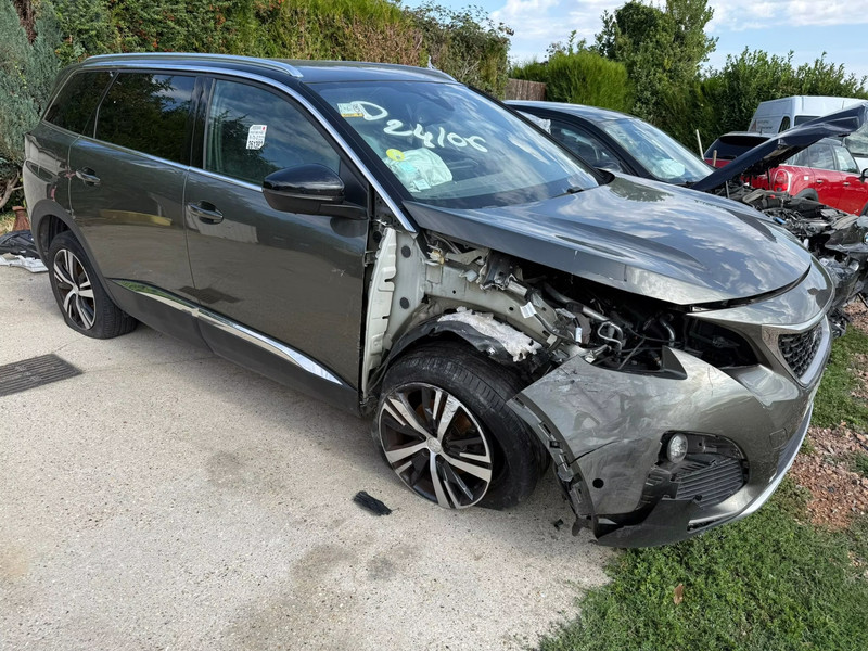 PEUGOT 5008 GT Line 1.5 Blue 130 S&S — zdjęcie 4