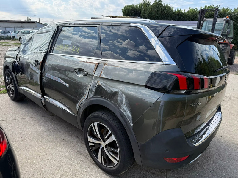 PEUGOT 5008 GT Line 1.5 Blue 130 S&S — zdjęcie 6