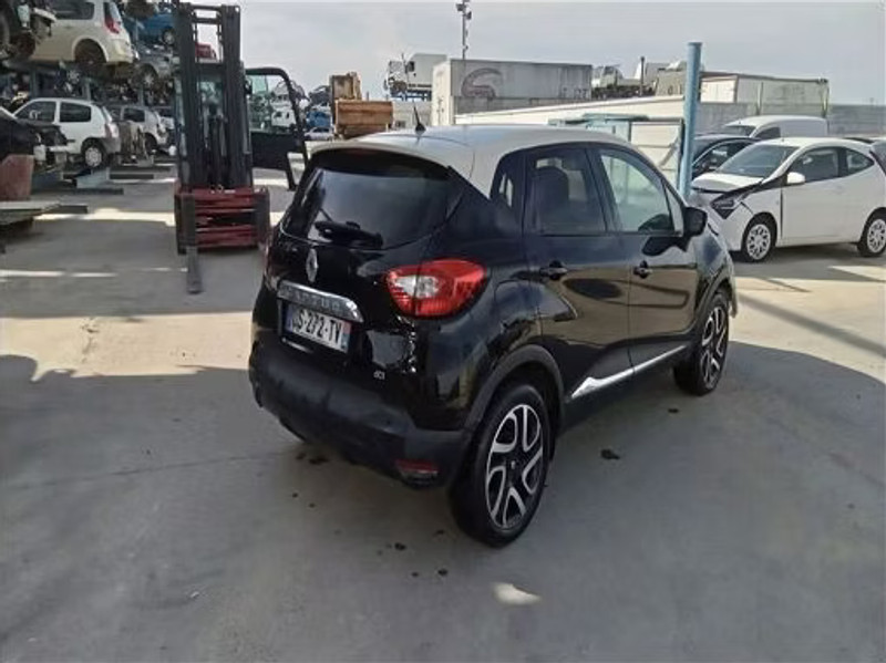 RENAULT CAPTUR 1.5 ENERGY DCI — zdjęcie 3