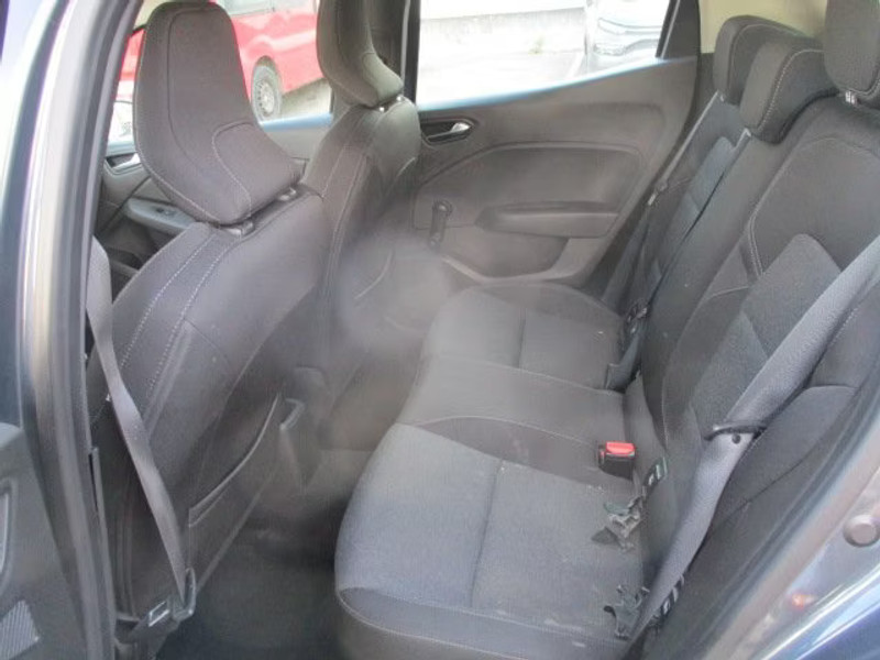 RENAULT CLIO 1.5 DCI 5P — zdjęcie 8